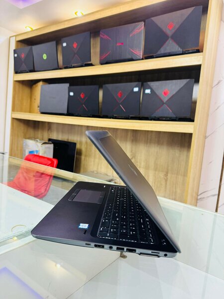 HP ZBOOK 15u G3