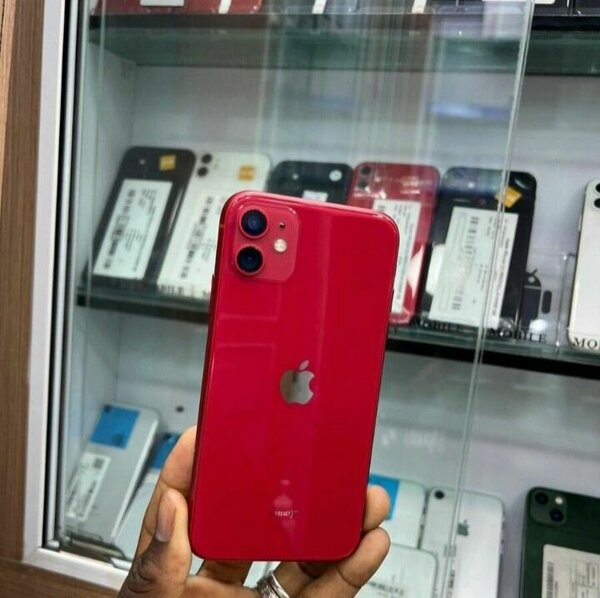 iPhone 12 Rouge Neuf