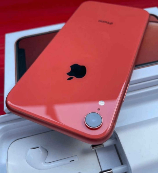 iPhone XR
