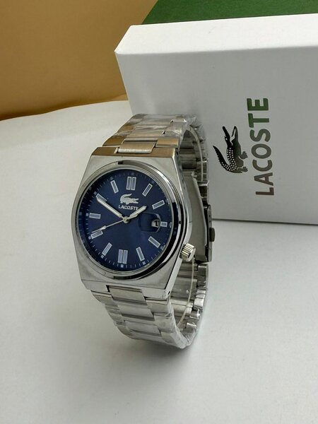 Montre Lacoste