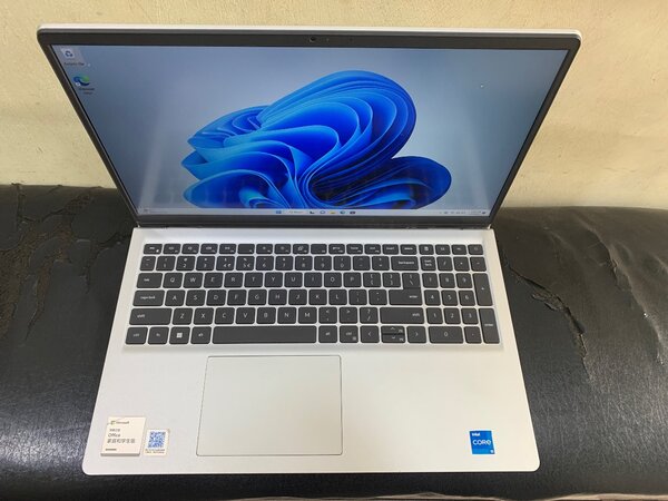 Dell Inspiron 15