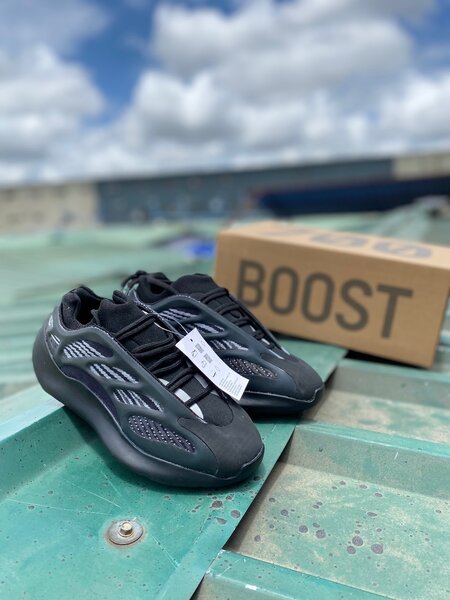 Yeezy V3