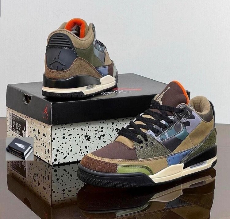NIKE .