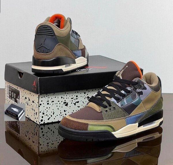 NIKE .