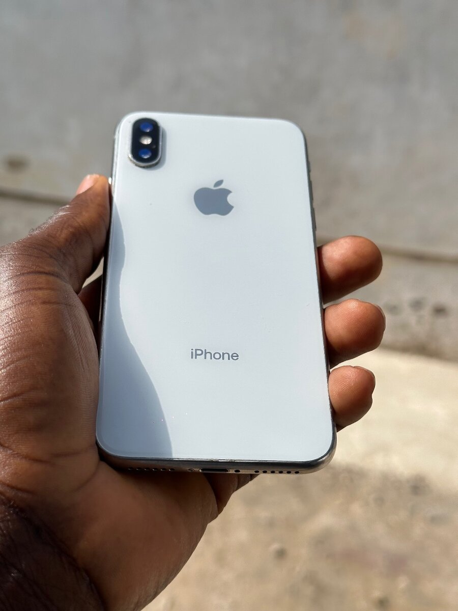 iPhone X 64gig