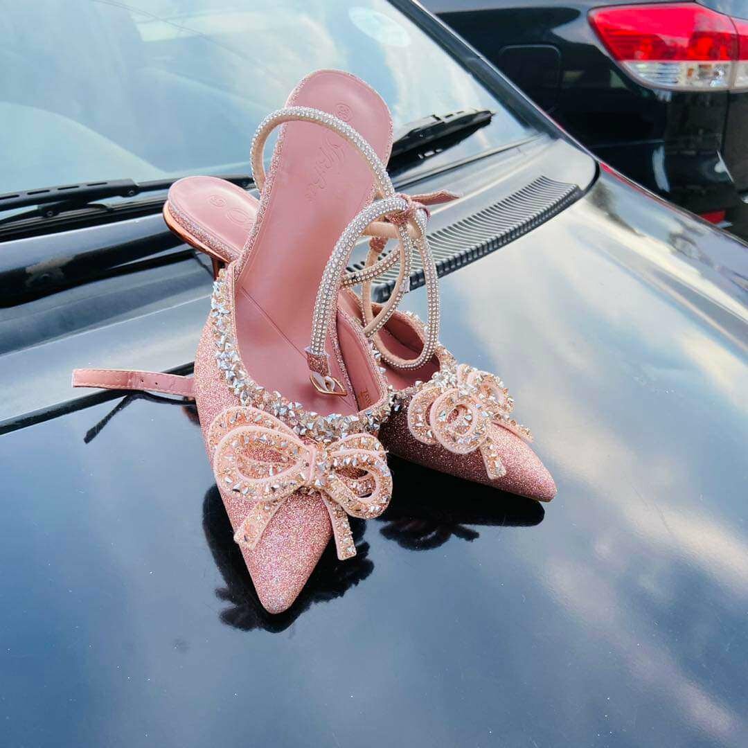 Tream heel shoes