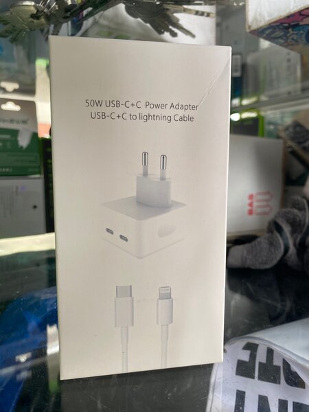 Chargeur iPhone C + C