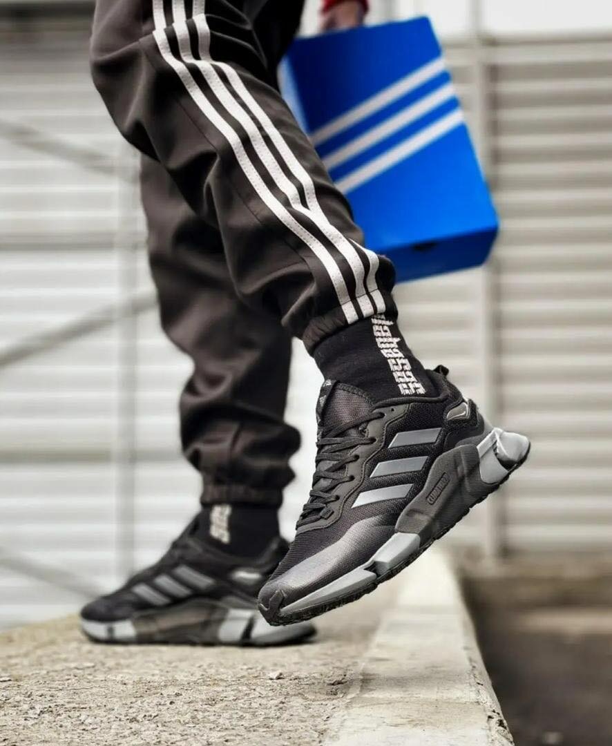 ADIDAS SNEAKER