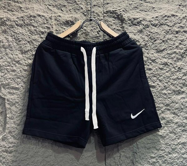 Mens nicker