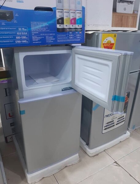 New Star 42ltr 5 star table top fridge