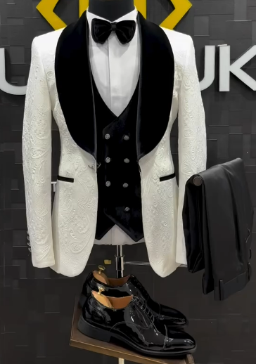 SUIT