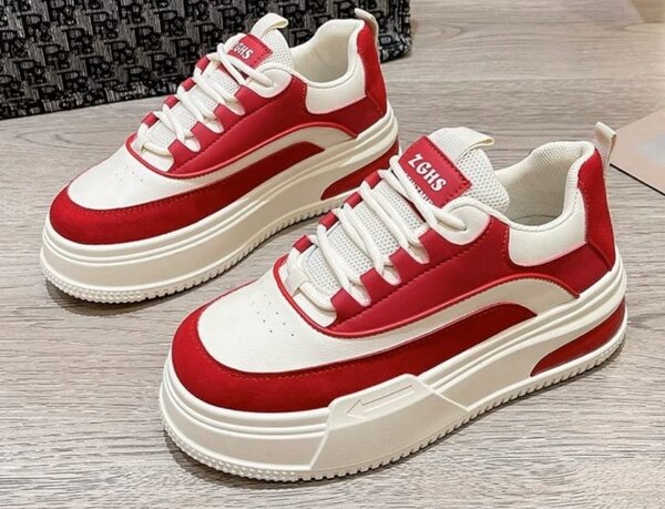 sports shoes