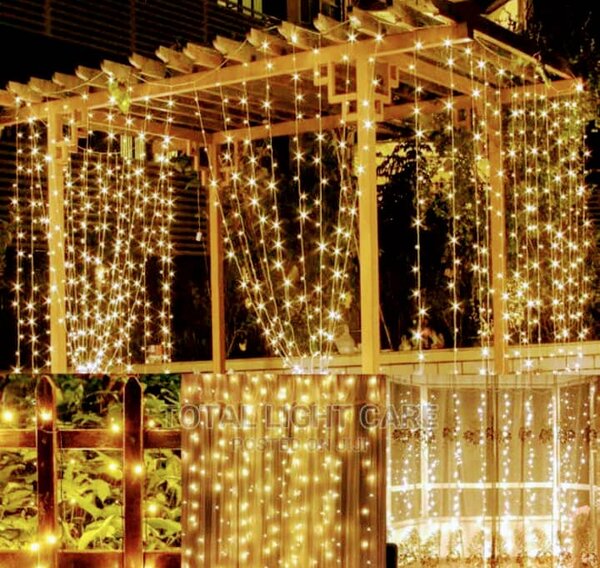 Curtain lighting