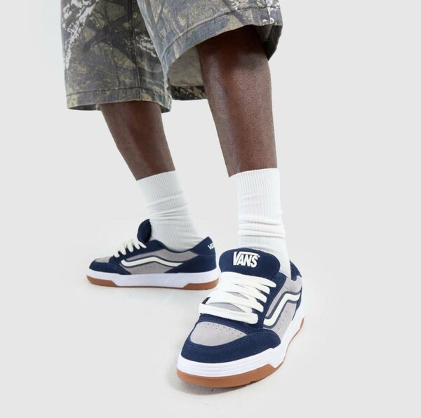 VANS HILANE 2025