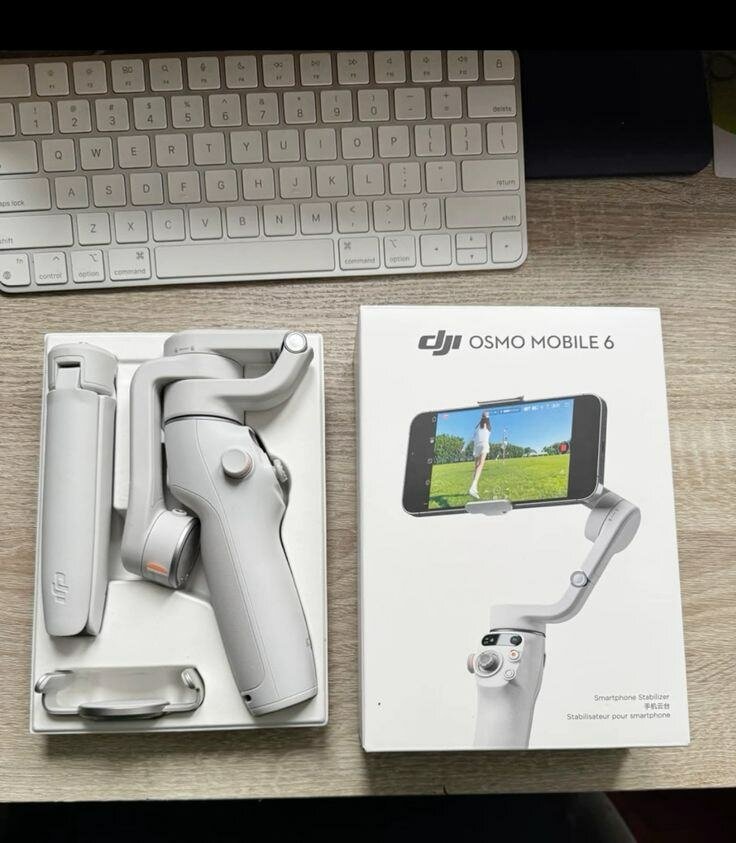 Stabilisateur DJI Osmo Mobile 6