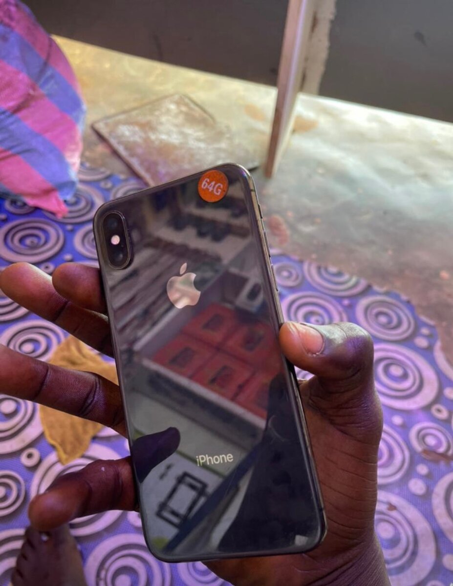 iPhone X 64 Go Gris Sidéral