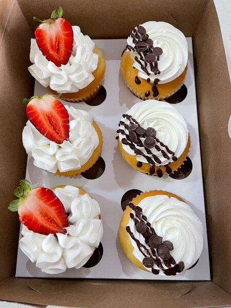 Cakes and cupcakes
