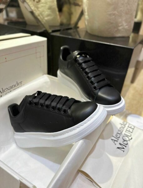 H12 SNEAKER OG