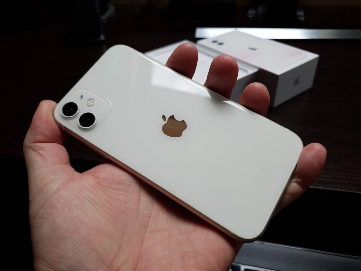 iPhone 11