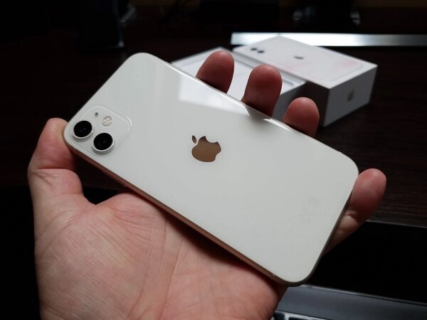 iPhone 11