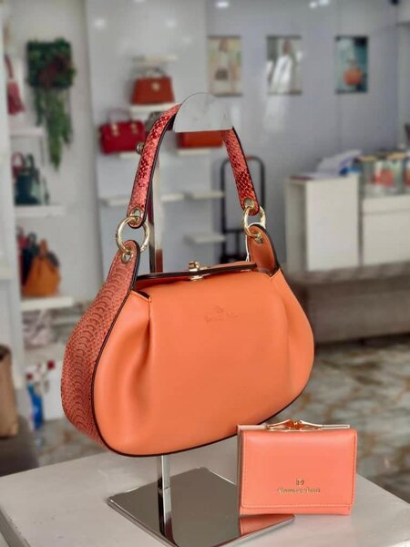 Sac à Main Orange Élégant