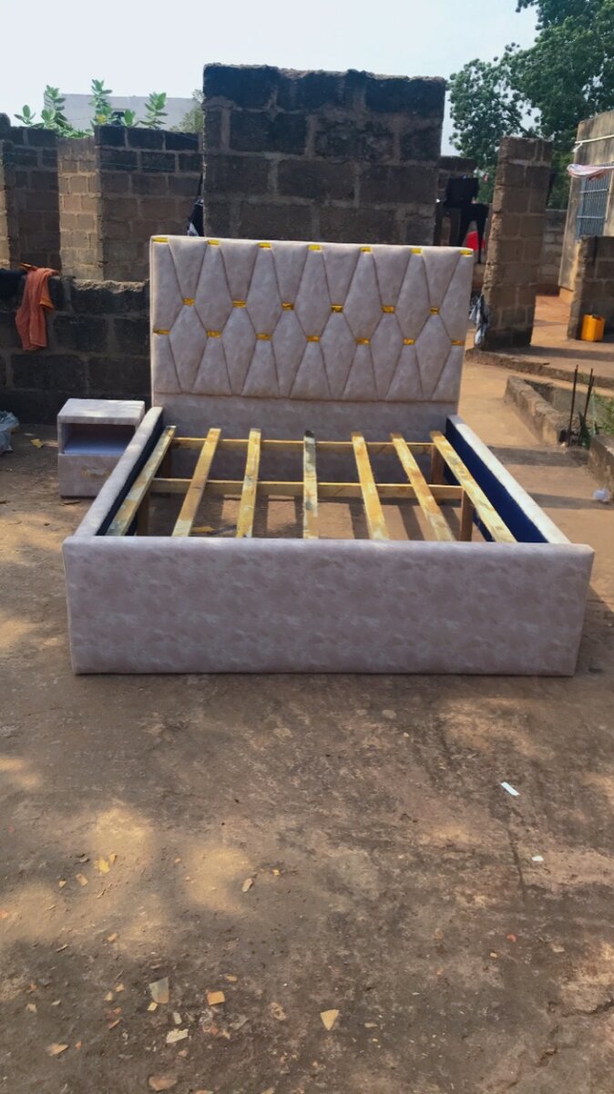Double bed frame