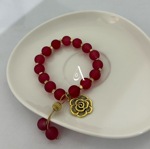 Red bead bracelet 
