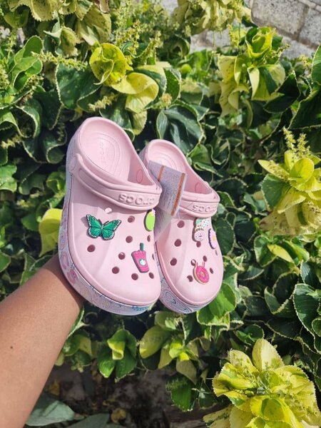 Bandana band crocs