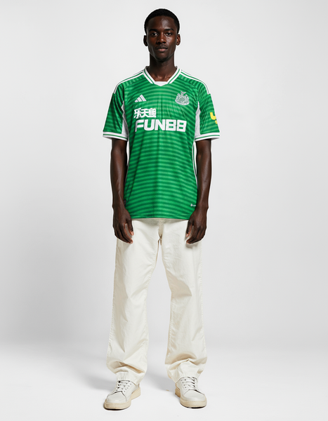 Maillot de football vert rayé
