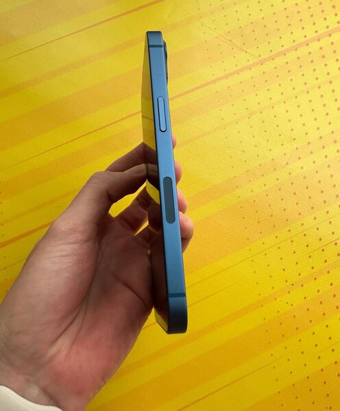 iPhone 13