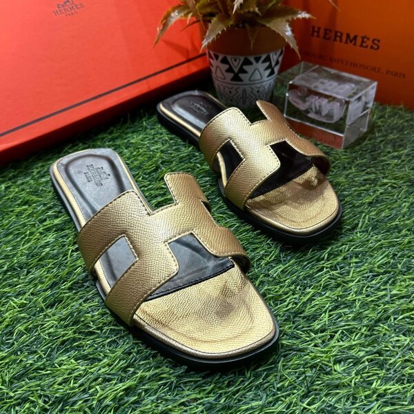 HERMÈS SLIPPERS