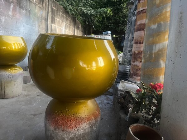 Flower pots
