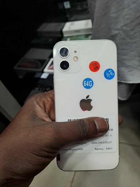 Iphone 12 simple