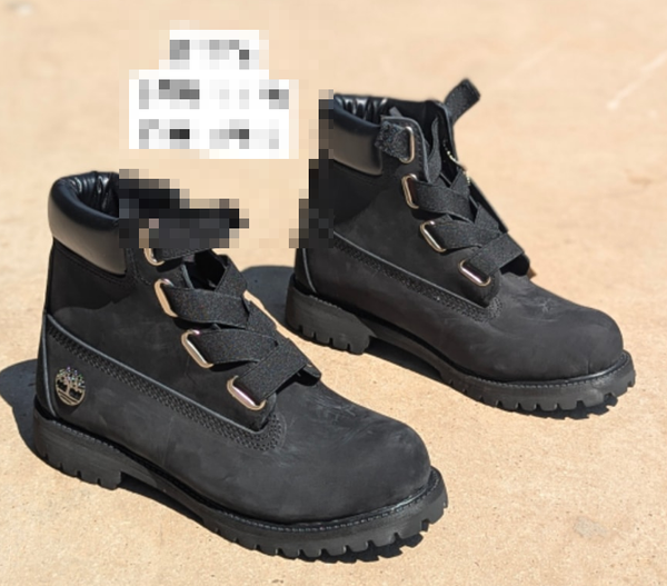 lace-up boots
