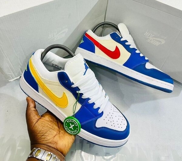 Sneakers colorés tendance
