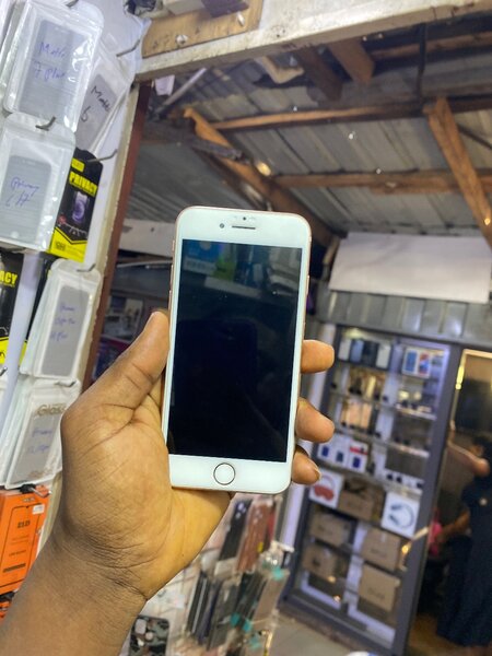 iPhone 8