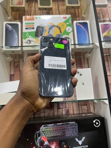 iPhone 13
