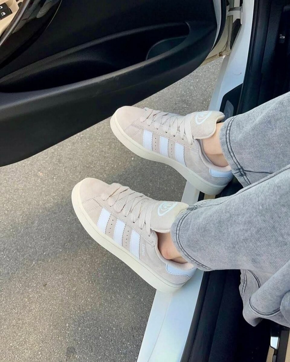 Adidas campus