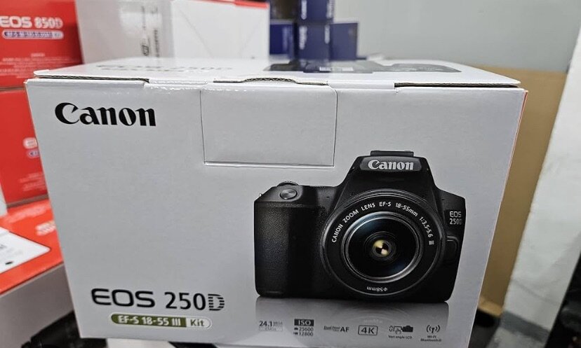 Canon 250D