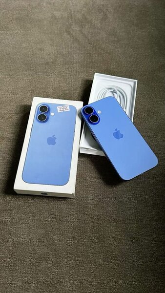iPhone 16