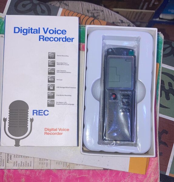 Voice recorder