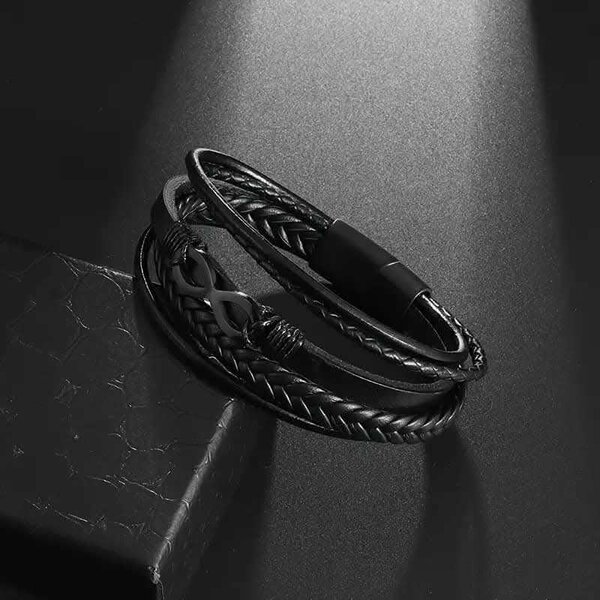 Bracelet en cuir tressé noir