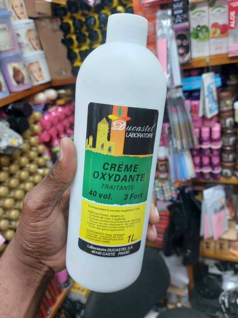 Crème pour les teinture