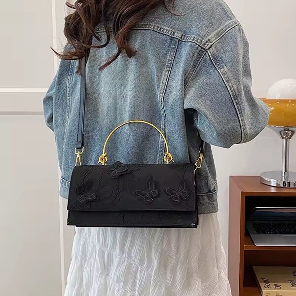 Elegant Floral Handbag