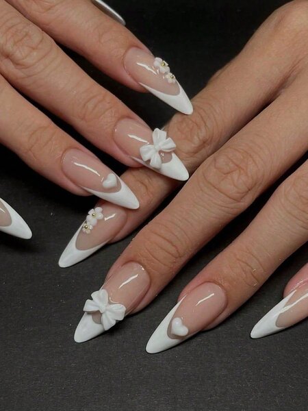 Stick On/ Press On Nails