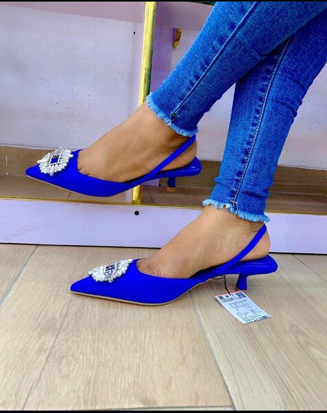 Kitten heels