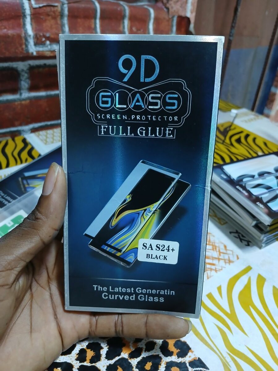 9D Verre Trempé pour Samsung S24+