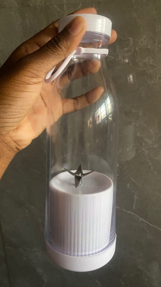 Portable blenders