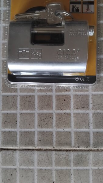 Cica Padlock
