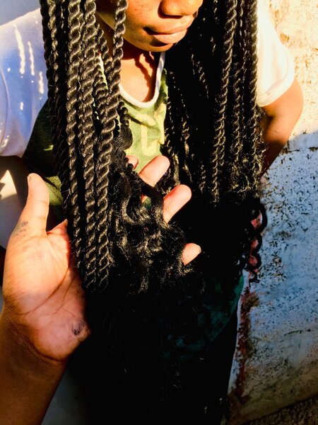 Knotless twist